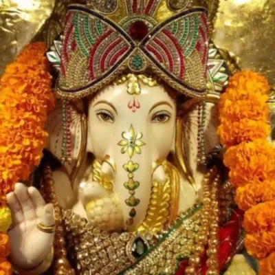 Elegance in Metal: Ganesh Poster for Your Sacred Space!